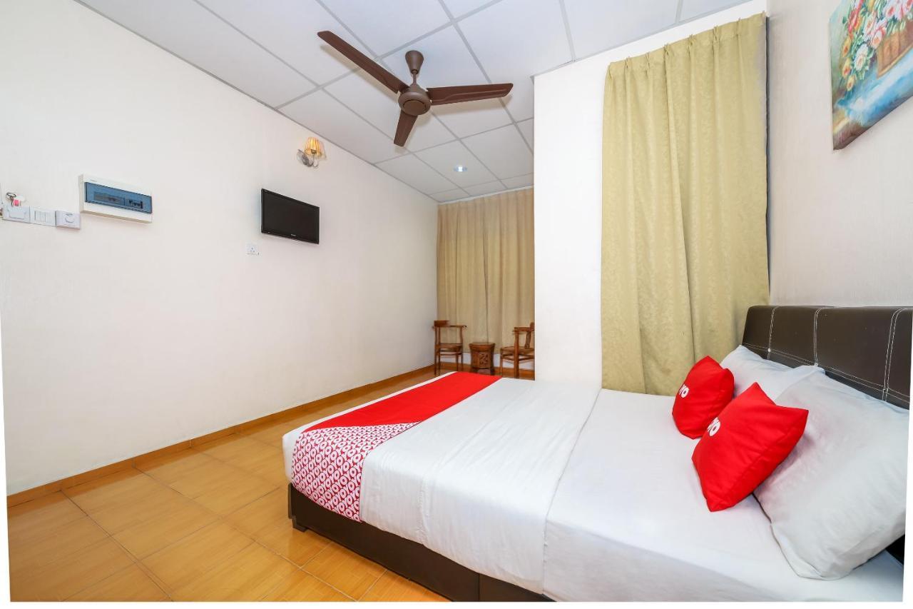 Oyo 89763 Bluewater Hotel Mersing Ngoại thất bức ảnh