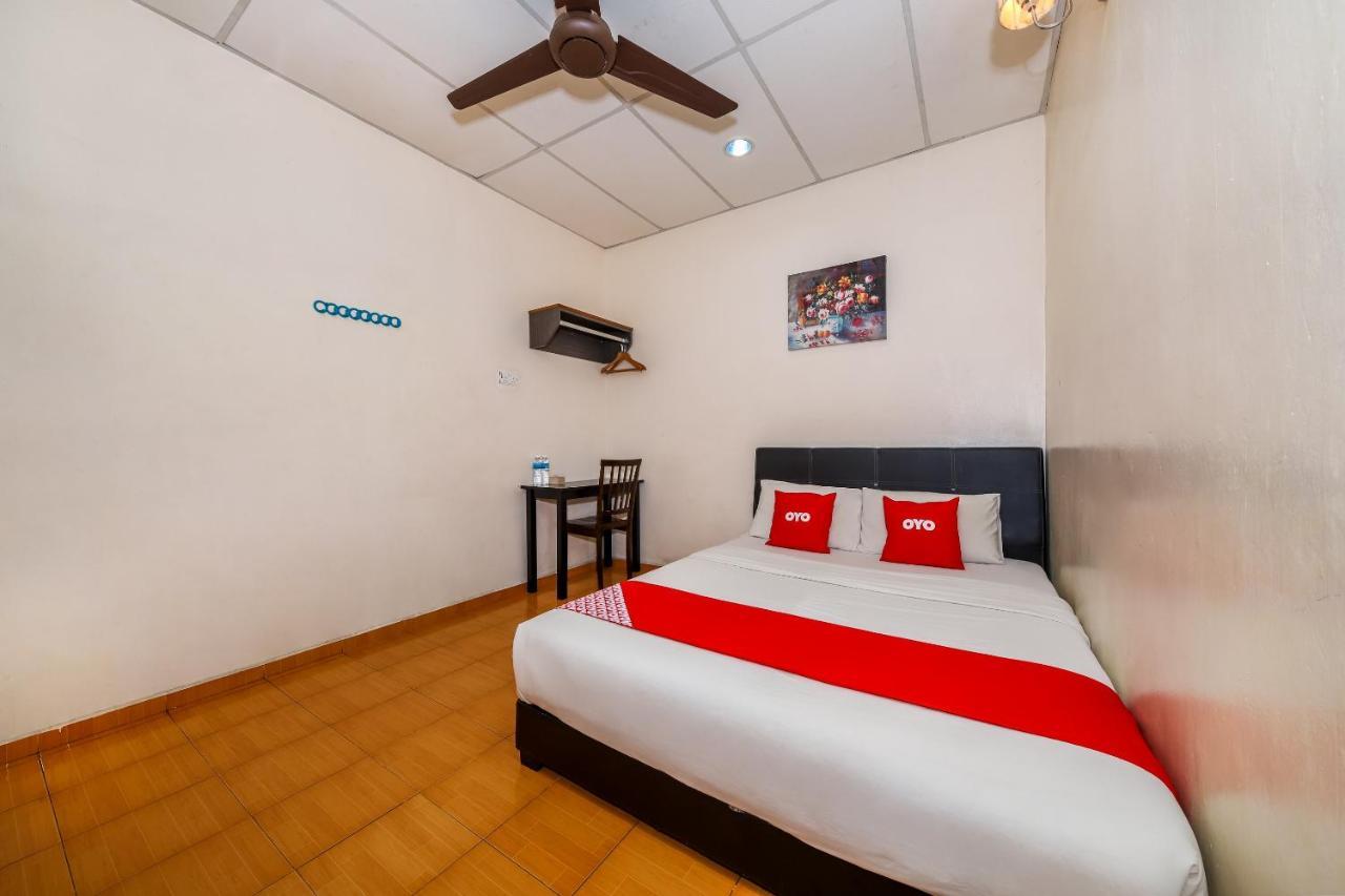 Oyo 89763 Bluewater Hotel Mersing Ngoại thất bức ảnh