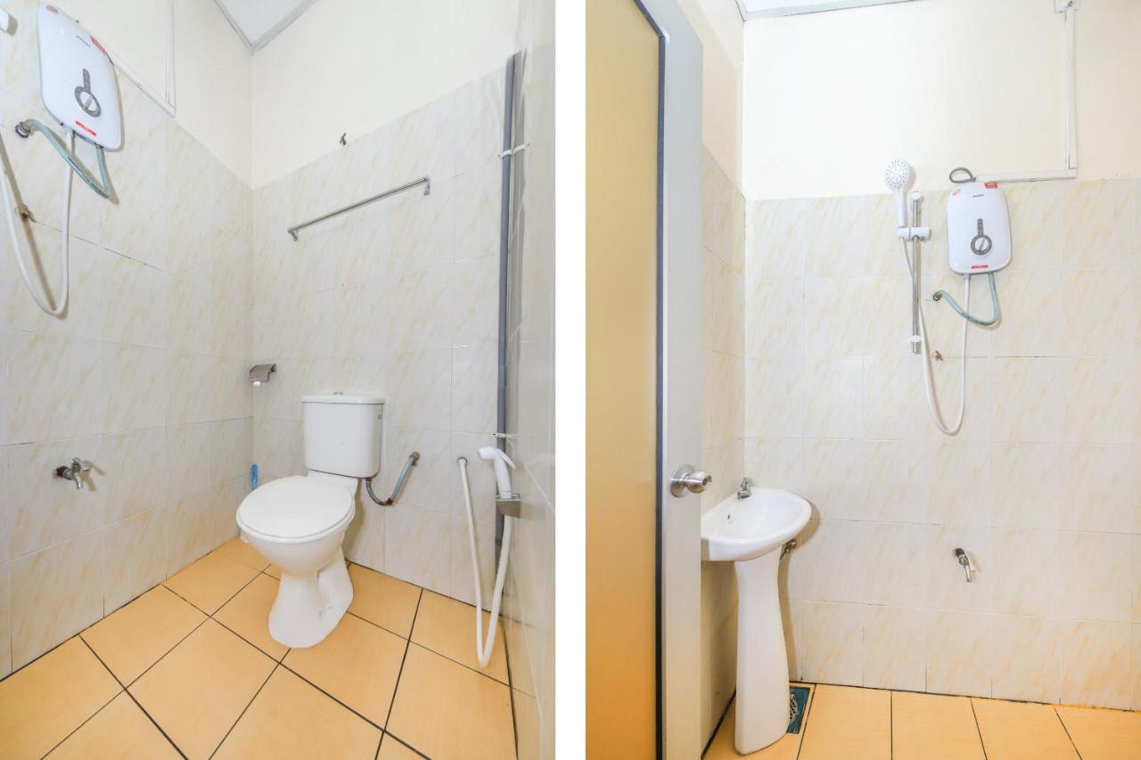 Oyo 89763 Bluewater Hotel Mersing Ngoại thất bức ảnh