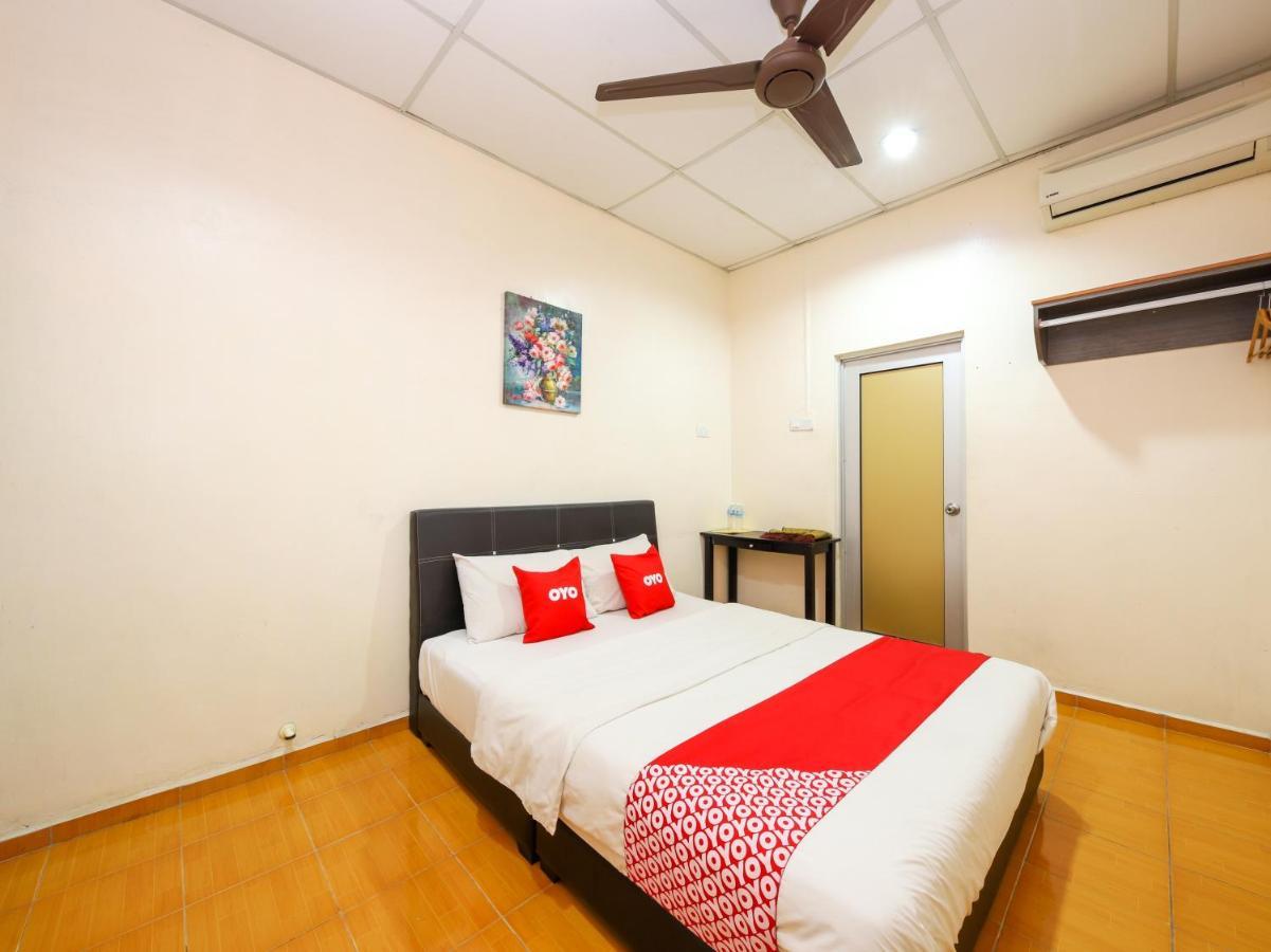 Oyo 89763 Bluewater Hotel Mersing Ngoại thất bức ảnh